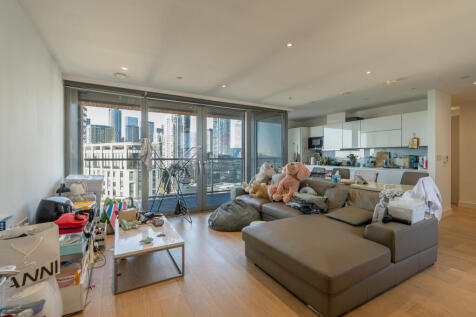 FLAT SHARE | Fantastic Room Available in a High-Floor 3-Bed Apartment in Isle of Dogs (E14)