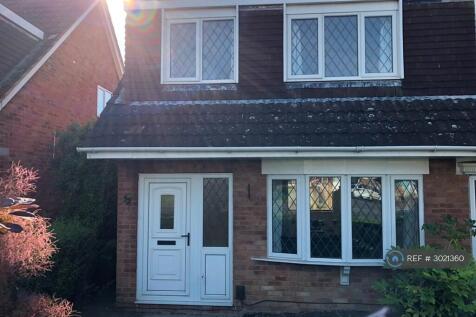 3 Bedroom Semi-Detached in GL50 4SP