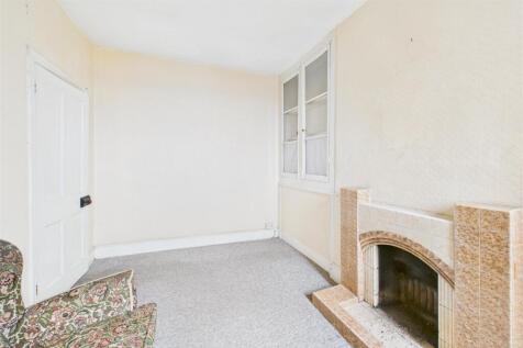 24 Somerset Terrace, Windmill Hill, Bristol BS3 4L