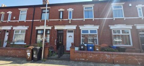 ** Zero Deposit Guarantee Available **
Bridgfords stockport are delighted to present a mid terraced house,centrally located and available to the market immediately. The property is situated in a great
