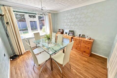 IMG-20250718-WA00...