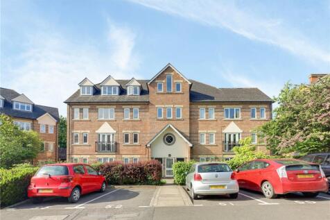 A well-presented one bedroom apartment situated within the popular Wanstead Hospital Development, just off Victory Road. Offered unfurnished, the property features a bright reception room with a semi