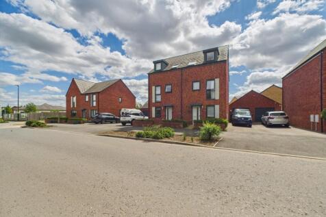 CAM02023G0-PR0151-STILL024