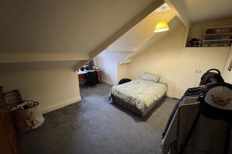 6 Bedroom Terraced in LS6 1JD
