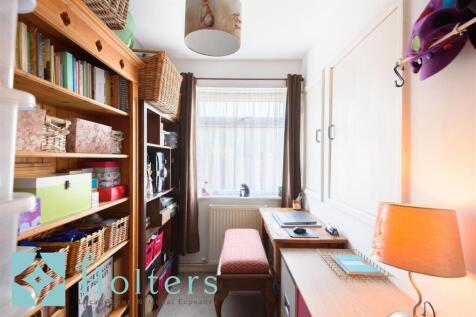 23 Underhill Crescent, Knighton-04.jpg