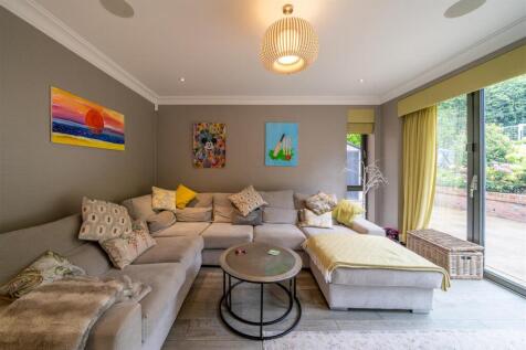 OBI_Will&#39;s House_7R50088-HDR_Dining Room.jpg