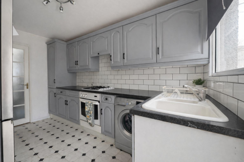 Kitchen 1.png