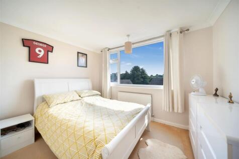 16 Dawnbrook Close-27.jpg