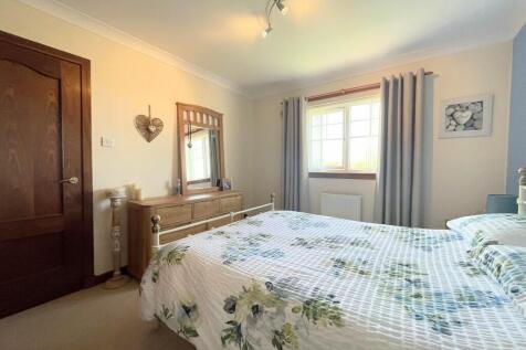 IMG-20250506-WA00...