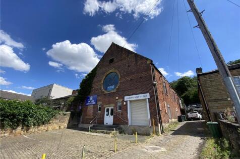 Mixed Use for sale in dewsbury