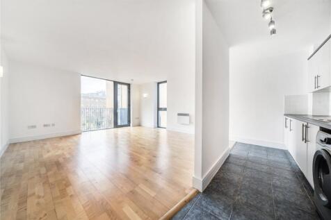 Reception/Kitchen