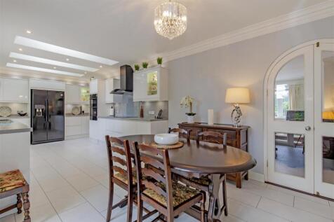 Integrated Dining Kitchen