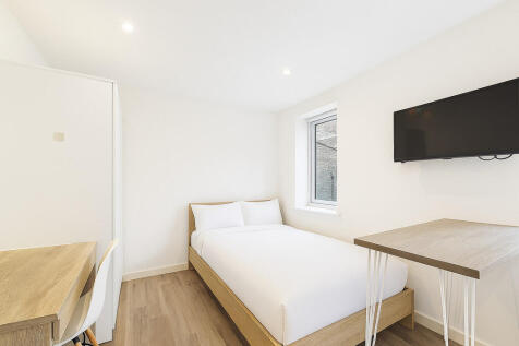 ALL BILLS INCLUDED - 2026 STUDENT PROPERTY
Berkeley Estates & Management are pleased to offer for rent this well situated studio apartment situated within the sought after Old Vicarage Development. Th