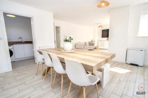 Kitchen/Diner/Family Room