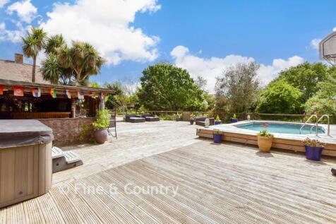 Patio / Decking