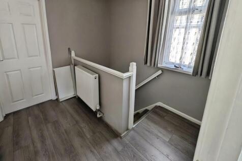 pbox-bedroom-344893.jpg