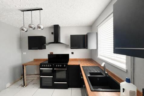 1 Draycott Cresent - Kitchen.jpeg
