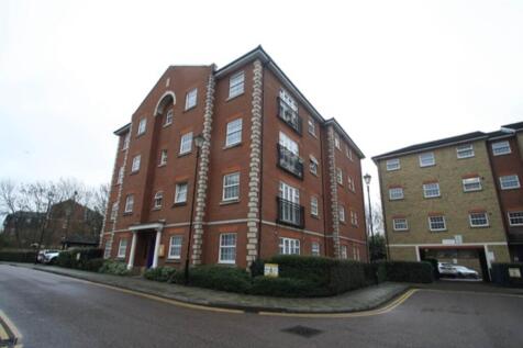 Lifestyle Property are pleased to market this fantastic 2 bedroom 2nd floor apartment located within Queensberry Place and just a 5 minute walk to Manor Park Station. Property consists of 2 good sized