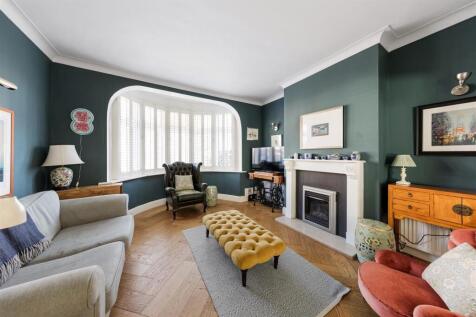 East View, E4