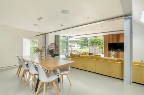 Dining/Family Room