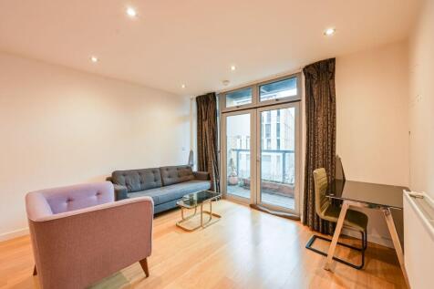 LONG LET. Lovely 2 bedroom flat offering spacious and bright interiors, family bathroom and a modern open plan reception room with fully fitted kitchen leading to a private south facing balcony.