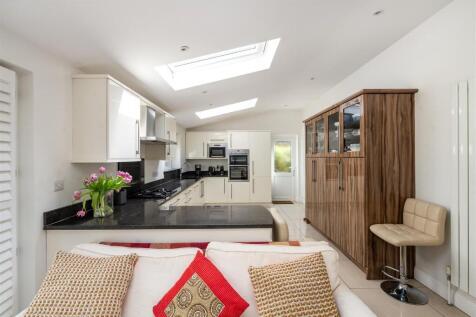 Kitchen/Lounge