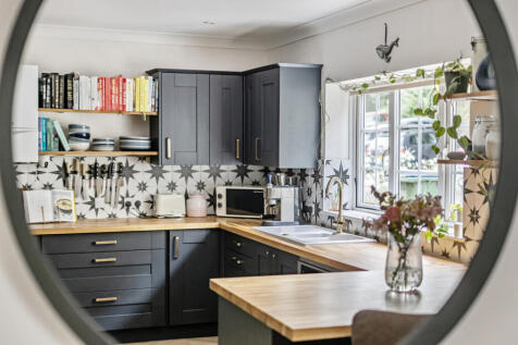 1356623-27-68cc39...