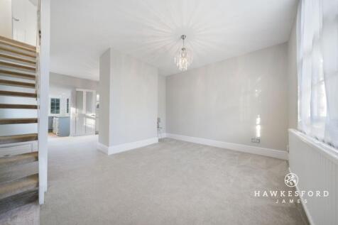 Wises Lane, Sittingbourne - Lounge