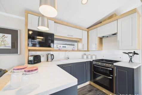 Cam02173g0 Pr0279 Still044