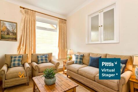 Lounge/Dining Room (Farmhouse Style)