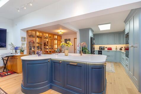 Kitchen-7.jpg