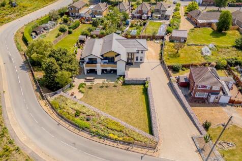 2 West Bank (Crowland)-2.jpg