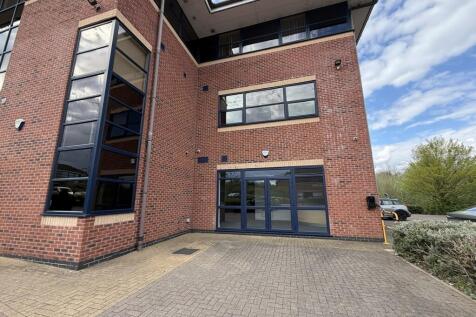 Office to rent in new houses