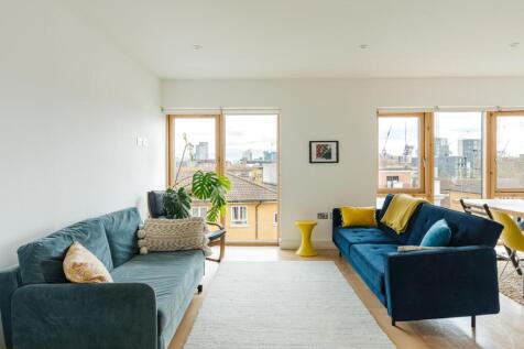 Aumbrey Apts E9