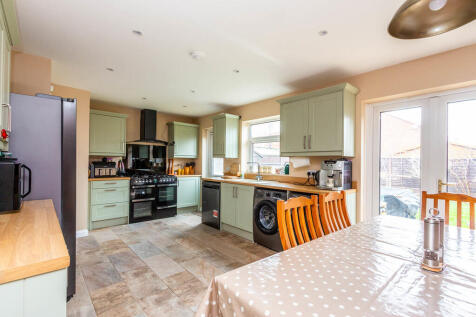 Kitchen/Dining Ro...