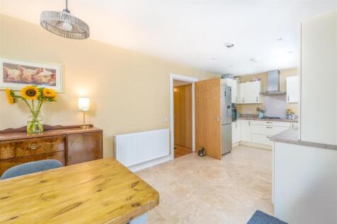 24 Dunglass Road_Coldstream-07.jpg