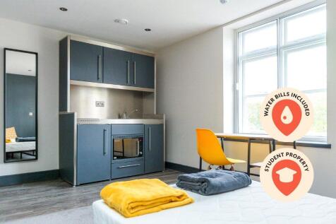 ***WATER BILLS INCLUDED***SHARED COMMUNAL SPACE***STUDENT PROPERTY***ENSUITE*** Modern studio apartment in the Centre of Bristol, offered fully furnished and available from the 24th of August 2026.