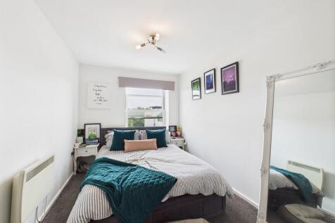 CAM01835G0-PR0235...