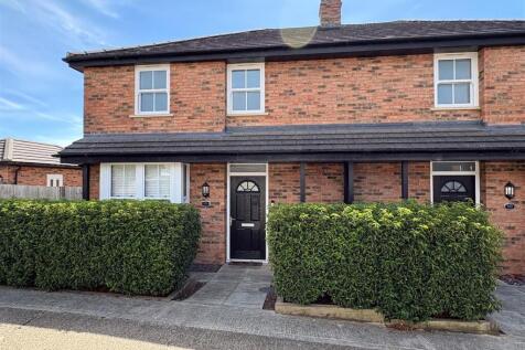 32A Deane Road, Rugby
