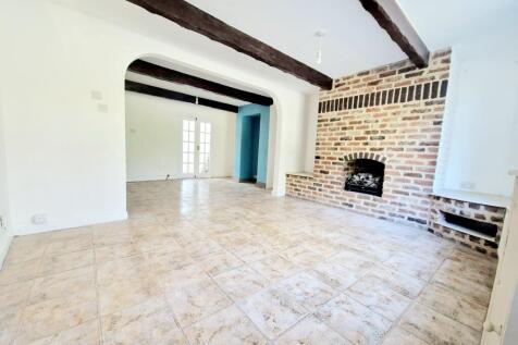 Lounge / Dining Room