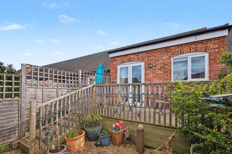 Rear Garden - Ang...