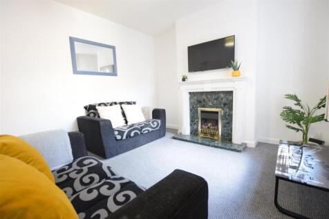 4 Bedroom Terraced in LN1 1HT
