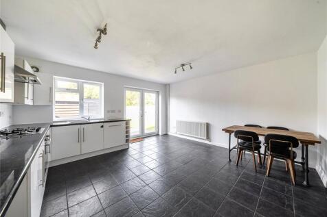Kitchen/Breakfast Rm
