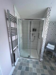 Annexe Shower Room.jpeg