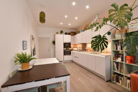 Lounge/Kitchen/ Dining Room