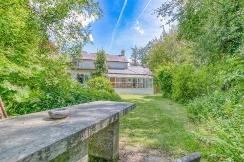 Main house rear garden