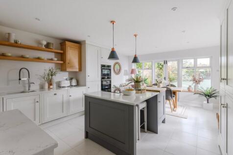 Kitchen Family Room