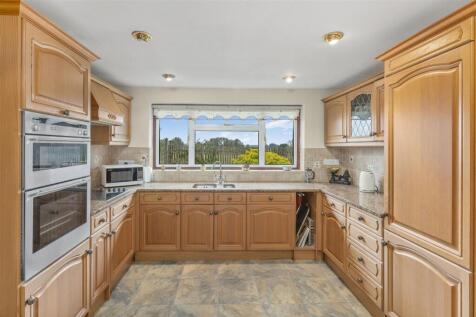11 Holland Rise, Kings Sutton-9.jpg