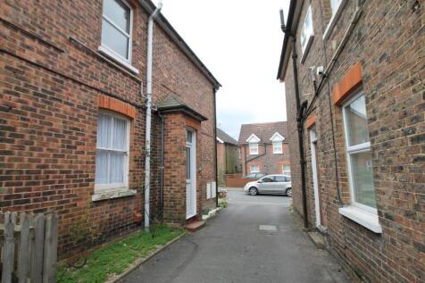 49 De La Warr Road,