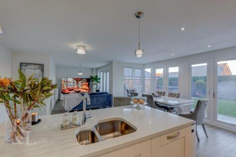 Spring Avenue  (32).jpg